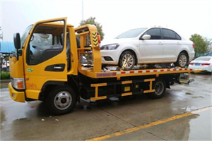 吐鲁番附近拖车救援24小时服务热线